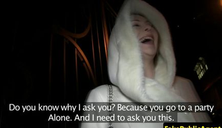 Склеил на улице сексуальную блондинку