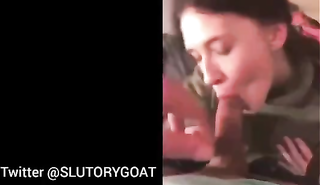 Русская с пристрастием сосет хуй дружку