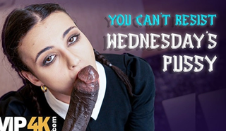 Шепелявая сосёт папин хуй как сучка